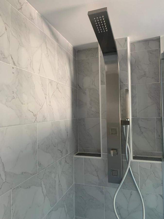B&B Libra Rooms & Suite Salerno Exterior foto