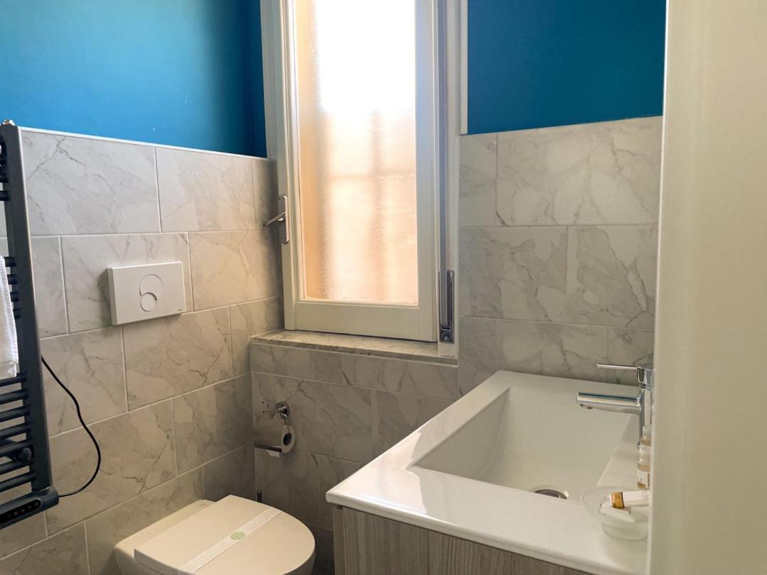 B&B Libra Rooms & Suite Salerno Exterior foto